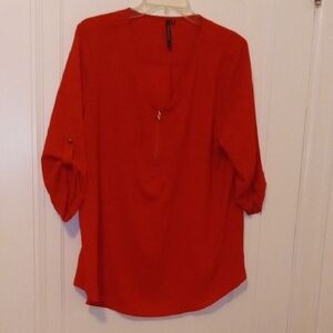 women red 3/4 roll sleeves, zipper accent, large